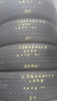 Bridgestone Blizzak LM 005 107H(2021.35) 235/60 R18