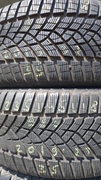 Good-Year Ultra Grip Performance+ GEN-1 98V(19.37) 235/45 R18