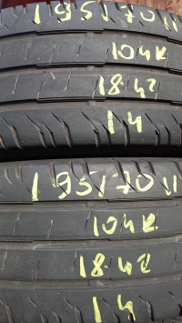 Continental Van Contact200 104R(18.42) 195/70 R15C