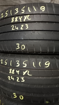 Michelin Pilot Sport 4s 88Y XL(24.23) 225/35 R19