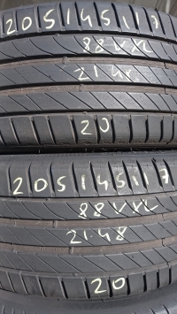 Kleber Dynaxer UHP 88V(21.48) 205/45 R17