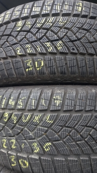 Good-Year Ultra Grip Performance + 94V XL(22.35) 225/45 R17