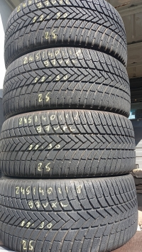 Bridgestone  Blizzak LM 005 97V XL(22.30) 245/40 R18