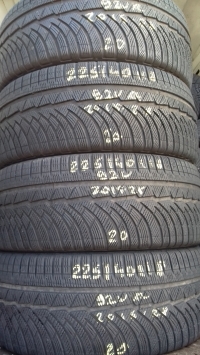 Michelin PA! 92V XL(2015.28) 225/40 R18