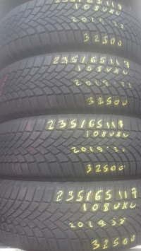 Bridgestone  Blizzak LM 005 108V XL(19.37) 235/65 R17